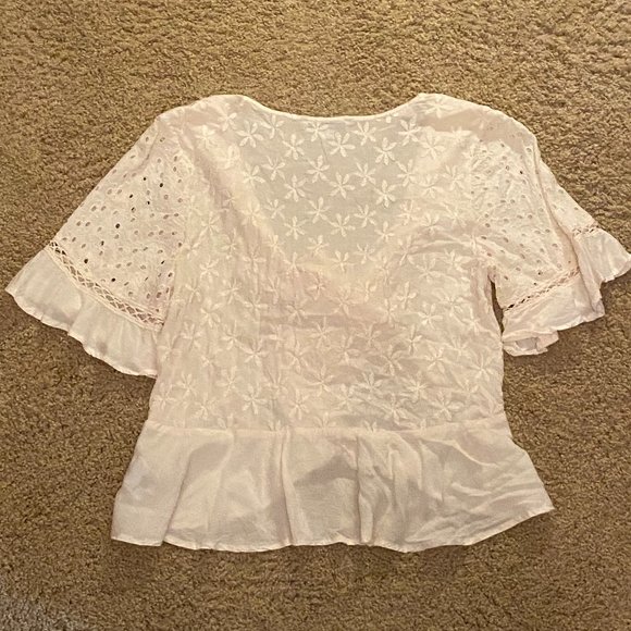 American Eagle cream tie front top - Picture 6 of 8